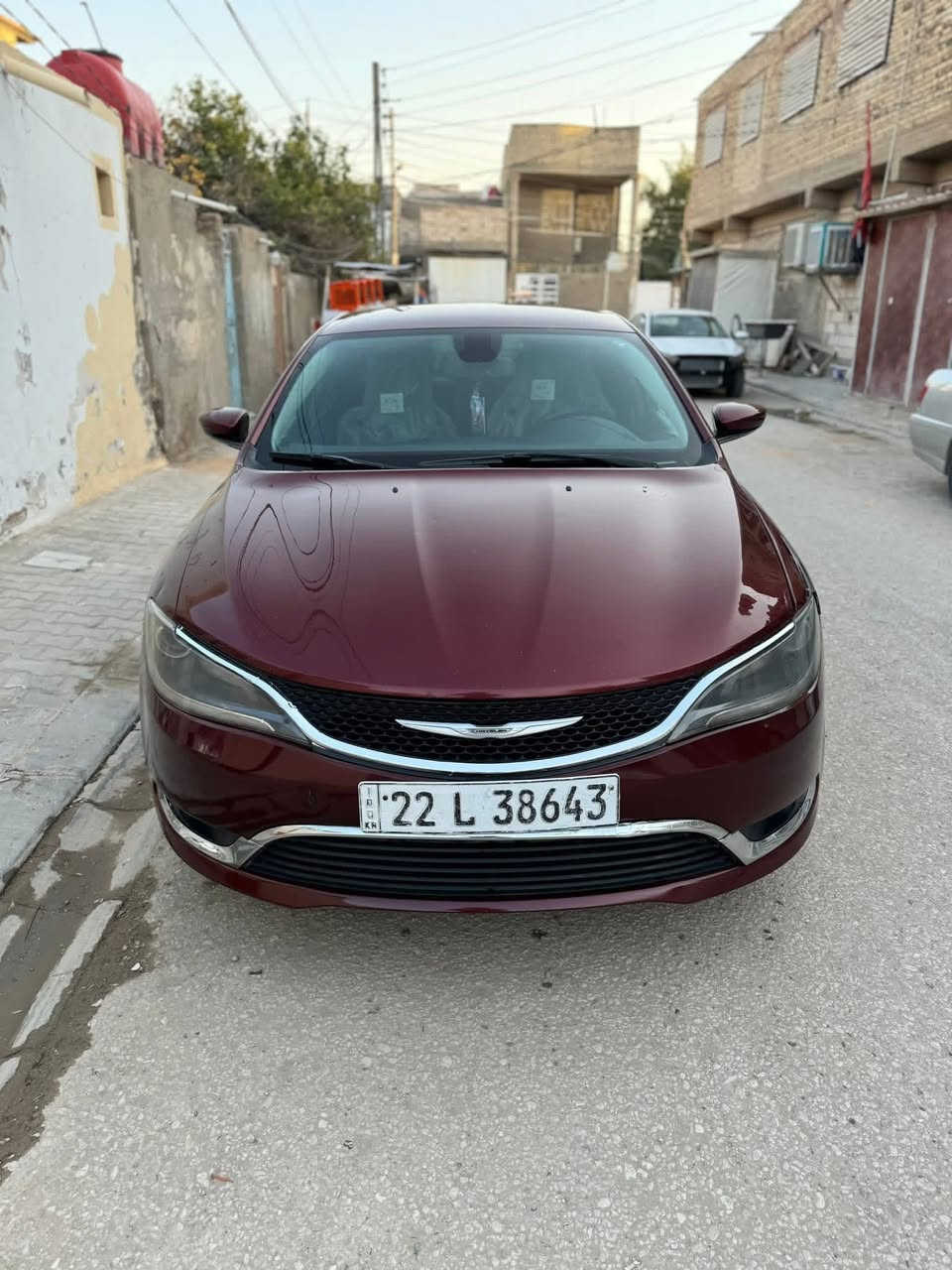 السلام عليكم سي 200 محرك 2400 موديل 2015  رقم اربيل بأسمي سنويه وهزه جديده قبل شهر حولتها بآسمي  محرك كير صدر خير من الله بيها صبغ نص البوب اليمنه وجاملغ كلير بدون اي دواخل السياره جاهزه من كلشي ترايها وين متريد سعرها 110 وبيها مجال مكانها ديالى 
***********
