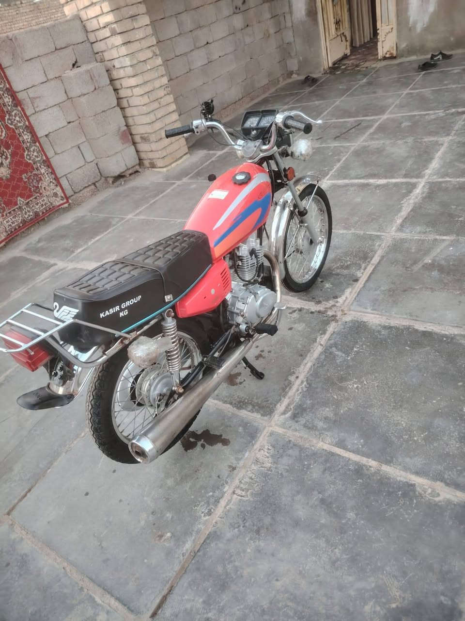 سلام عليكم دراجه للبيع 22 شهر 11 بلاديه  وكيله سيد جعفر ابو الكحلاء اوراق اصولي سعر مليون وبيه مجال قليل شراي *********** يتصل
