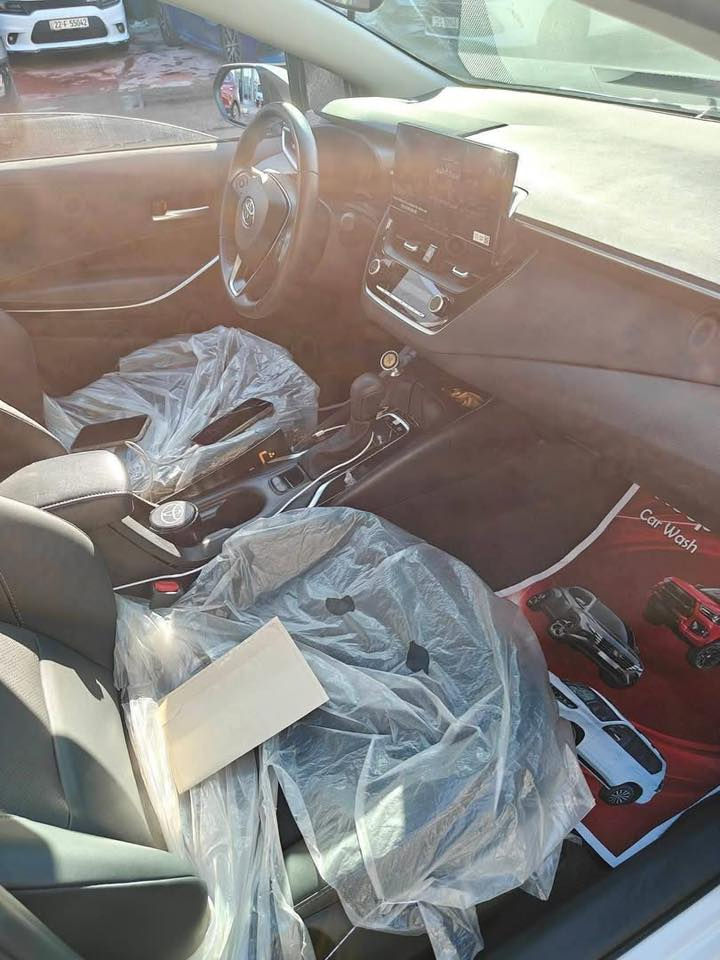 تحيه طيبه السلام عليكم
كورلا هايبرد 2025 

فول مواصفات 

عداد المسافه 3 الف 

تحكم ستيرن 

حساس خلفي أمامي 

بصمه تشغيل عن بعد 

بصمه ابواب 

تبريد أمامي خلفي 

فتحه سقف 

كامره 

رادرت 

قيادة ذاتي 

رقم بغداد دولي باسمي تحويل مباشر
السعر 110
اي استفسار اتصل وبالخدمه
***********
