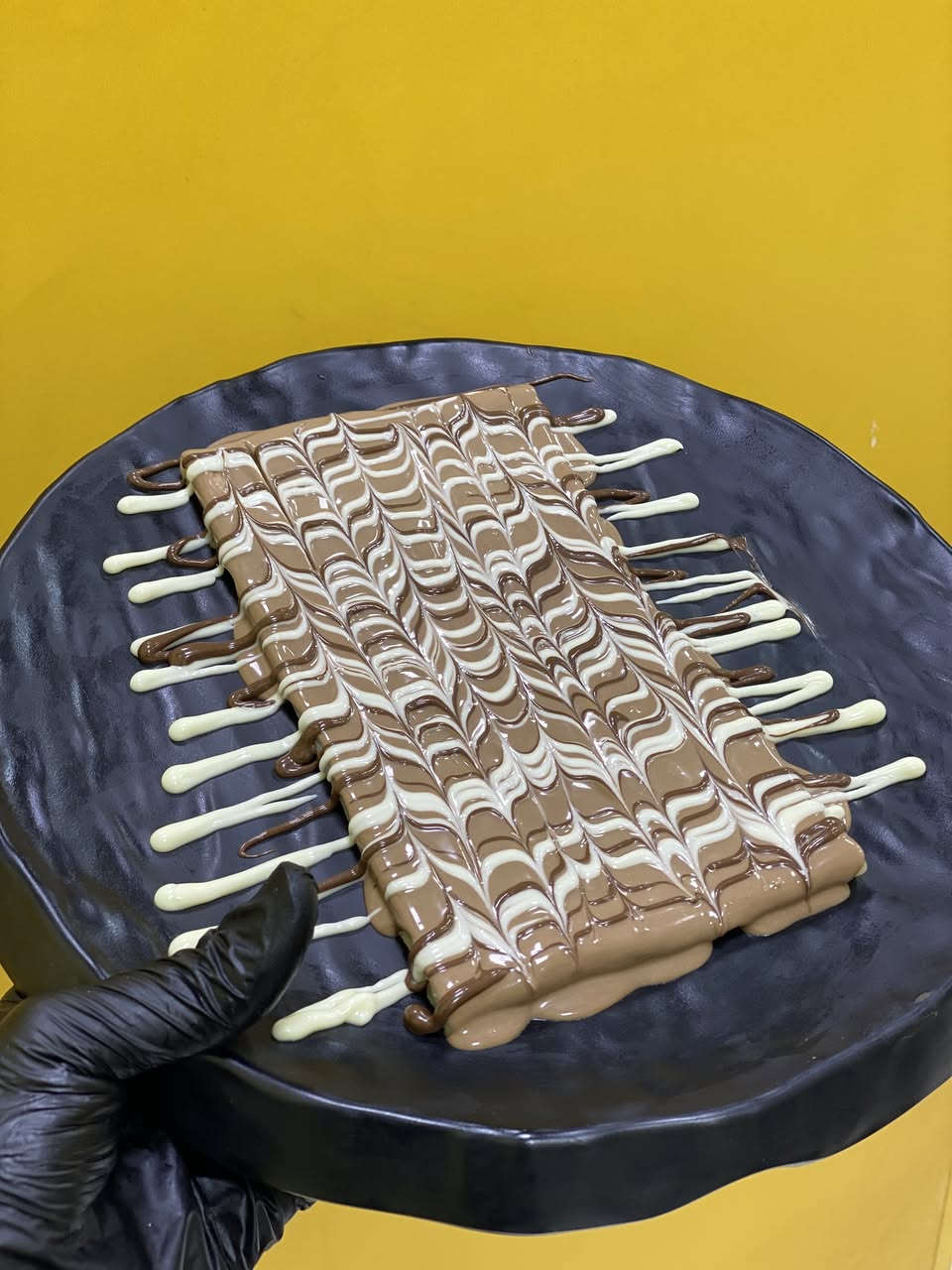 🧇 للبيع جهاز وافل 🧇
جهاز مستعمل بحالة جيدة 👍
يعمل بكفاءة عالية ويعطي وافل بشكل مثالي وطعم لذيذ 😍🔥
مناسب للمقاهي ☕، المطاعم 🍽️ أو مشروع منزلي 🏠👌
✔️ تسخين سريع وتوزيع حرارة ممتاز 🔥
✔️ يعطي شكل مرتب ومقرمش 🧇✨
✔️ سهل الاستخدام والتنظيف 🧼
✔️ جاهز للاستخدام مباشرة ⚡
📲 للاستفسار المراسلة واتساب أو ماسنجر فقط
📞 ***********
