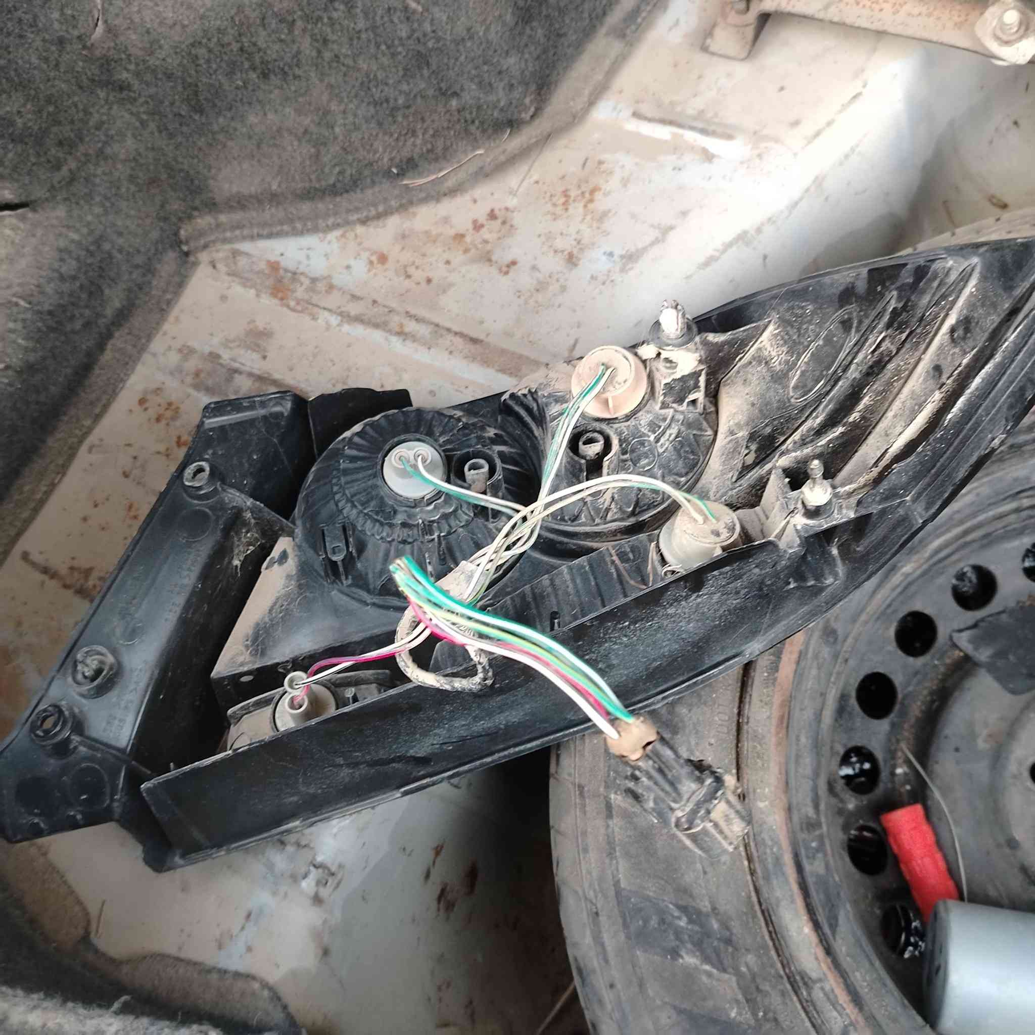 تخم بك لايت نقص بس الجامات
فيش وياه شغالة  قيم واخذ حق الله
كربلاء  *********** متوفر توصيل كل المحافظات
