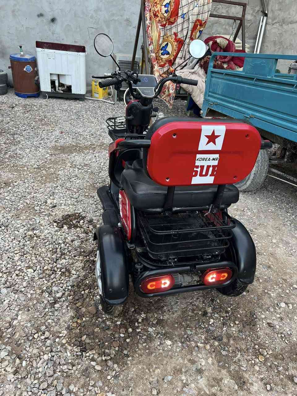 سلام عليكم دراجه مال معوقين 5بطارات 32امبير كلها شغاله الدراجه مابيها اي نقص جديده كلش العنوان بصره ابو الخصيب رقم الهاتف ***********
