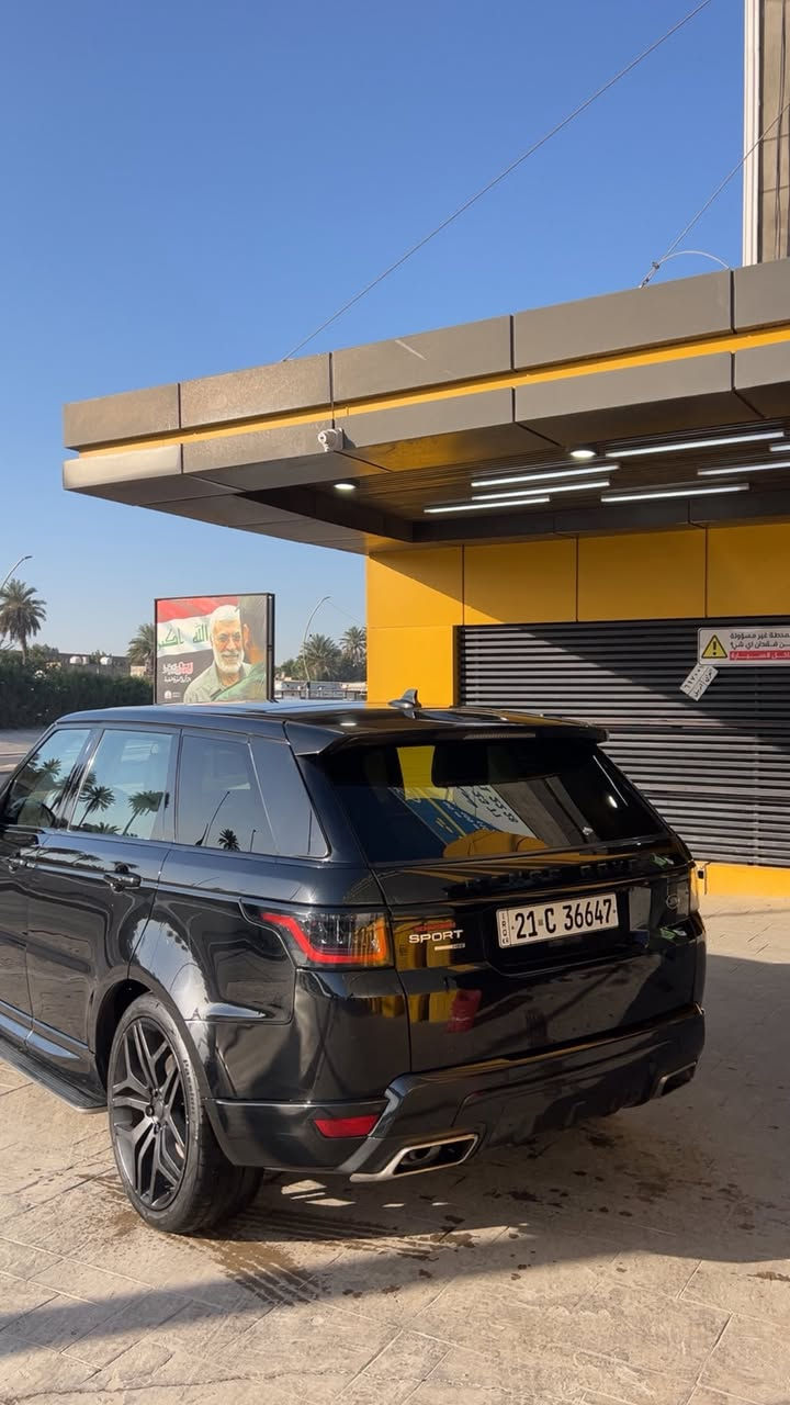 للبيع فقط
رانج روفر سبورت 2016 اعلى مواصفات بيها 
مكينة 6سلندر سوبر جارج 
ماشية 120ألف حقيقي
السيارة بيها 3قطع صبغ
داخل كريمي 
ومعروفة المواصفات مالتها 
مناقصها ايشي لسيارة جاهزة مجهزة 
***********
