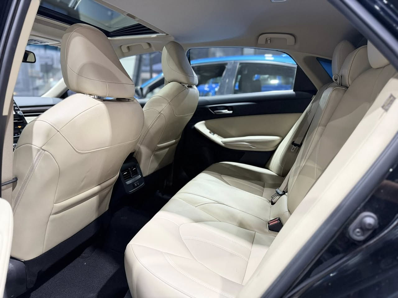 هذا العرض بس للذواقة وعشاق الاصالة
اليابانية

lToyota_avalon 2022🔥xle داخل اصفر جلد

تويوتا افالون الجديدة كليآ xle فول الفول 1/1

اخوان السياره  وارد خليجي وكالة الشركة جيهان    

محرك6سلندر 🔥  

السياره فول رادارات وكامره  وحساسات 360 درجة وحته من ترجع بگ اذا اكو جسم بلخلف توگف تلقائيا   وشحن وايرليس وبردة خلفي مواصفات كلش هوايه

السياره .كشنات جلد و تدفية سلايت روف  ومساج وكهربايي جناي مال افالون يعرفون موصفتها

جديدة سبير بعد مانزل

للسعر 298$

المكان دهوك 

مرقم دهوك باسمي تحويل مباشر..  

للاستفسار واتس اب فقط  

***********

***********
