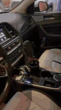 سوناتا 2018
حادثها فقط صندوك
طخات بسيطه بيها معدله ع بارد وصبغ بالقمارة وبنيد كما موضح في الصور 
السعر 145 وبيها مجال للشراي 
مكاني بغداد
الرقم ***********
