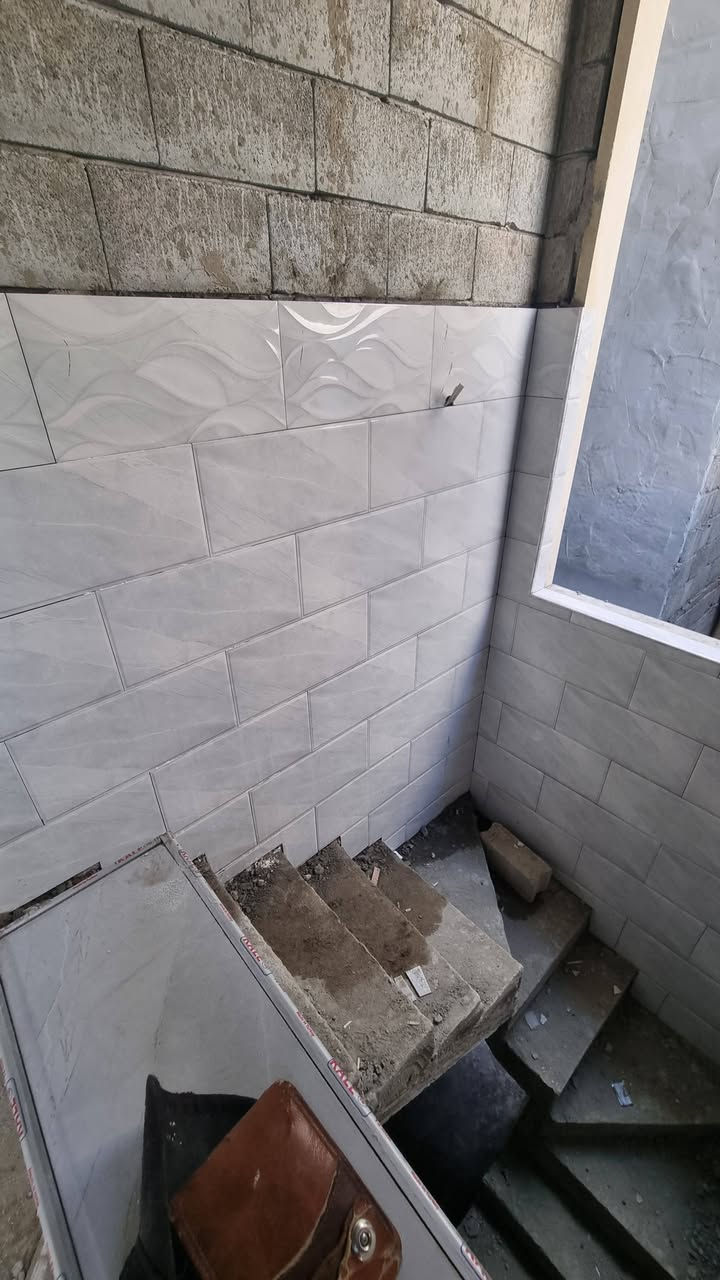 ادر سيراميك جدار و ارضي شغل هندسي شغل داخل موصل فقط
***********
***********
