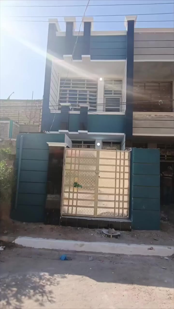 دار للبيع مساحة 75م (( طابو ملك صرف))  طابقين  بناء 2026

يحتوي / على 3 غرف نوم  +  ستقبال + صحيات 3 +  مطبخ معزول بارد 
 تستلم مفاتيح 

العنوان🏞 بغداد الحسينيه جريخي قرب شارع المحله (( سعر 75 قابل للتفاوض)) 

للتواصل / *********** 
مكتب الأسكان🏦
