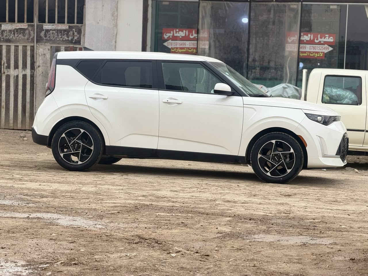 سلام عليكم كيا صول دخول جديد  موديل 2023 رقم  قادسيه سياره فول واحد عله واحد بصمه شاشه رادار امامي خلفي  حادث خفيف جاملغ امامي ايسر من بره بدون داخل  والباقي كفاله عامه   بعد بيها هواي مواصفات مامذكوره استفسار اكثر  اتصال عله الرقم *********** السعر 168 وبيها مجال
