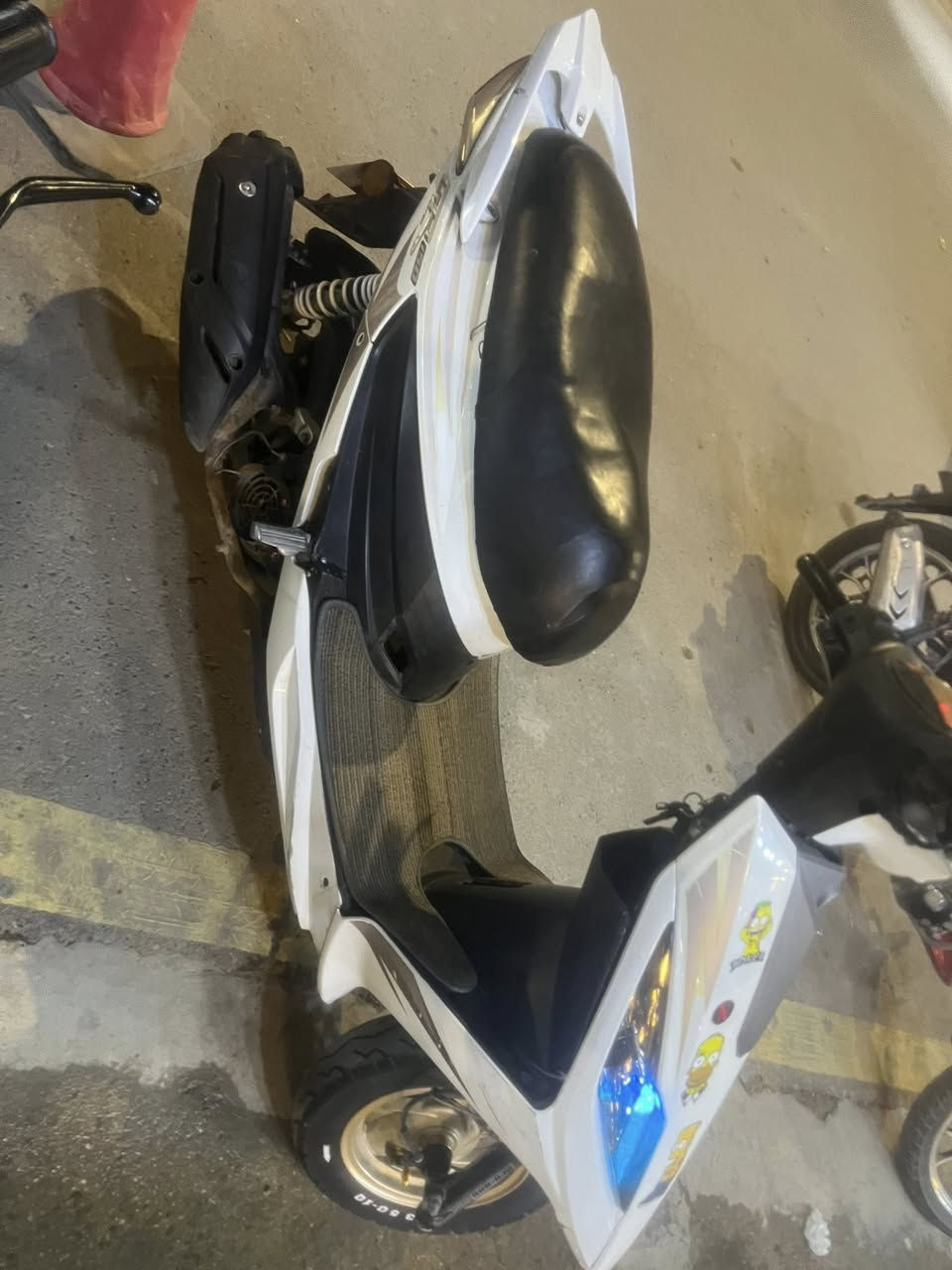 سلام عليكم للبيع سايم  جديد مكينه 150 نضيف نضافه 90‎%‎  موديل 2021 دراجه كلش نضيفه اوراقها مدفوعه منفيس وكمرك سعر ب 950. وبيها مجال بسيط. مكاني رمادي مستودع.


**إذا كنت صاحب هذا الإعلان وتريد حذفه لأي سبب، رجاءا أرسل رسالة إلى الدعم الفني**