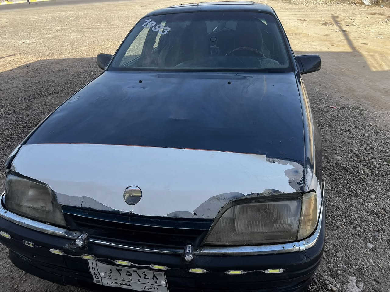 للبيع سياره اوبل اوميكا موديل 1991  لون ازرق كير ومحرك مكفول سياره كهربائيات كلها شغاله نضيفه وبسعر 20 ***********/***********
