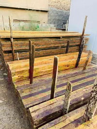 عندي قوالب 2 واحد 13 مكعب وثاني 11 مكعب اله ربع /07809977350