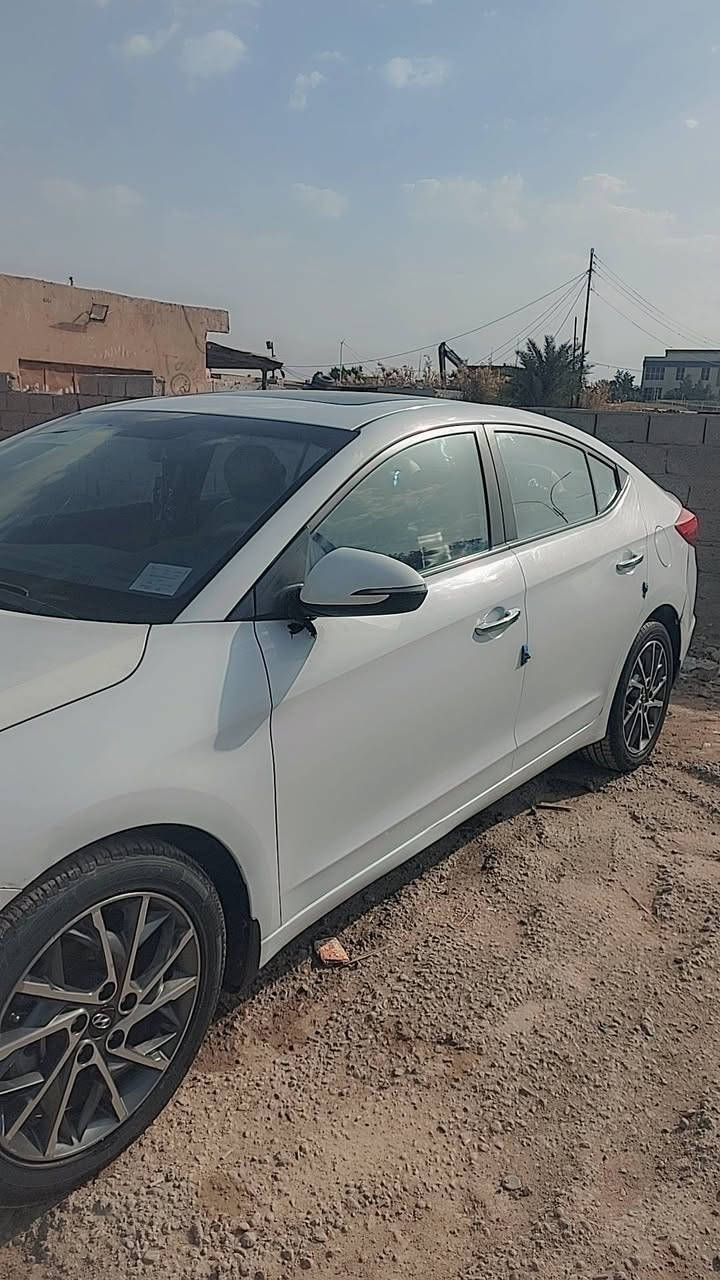 النترى موديل 2020 خليجي بغداد تحويل ثاني يوم بصمه فتحه مري شفط حساسات خلفي أمامي شاشه كامره مكينه 2000 كير محرك كفاله خشم البنيد صبغ وبارد قدر اربع أصابع باب العبري السعر 150وبيها مجال للشراي 
*********** العنوان ذي قار الشطره رجااا المو شراي لا يتصل ولا يعلق
