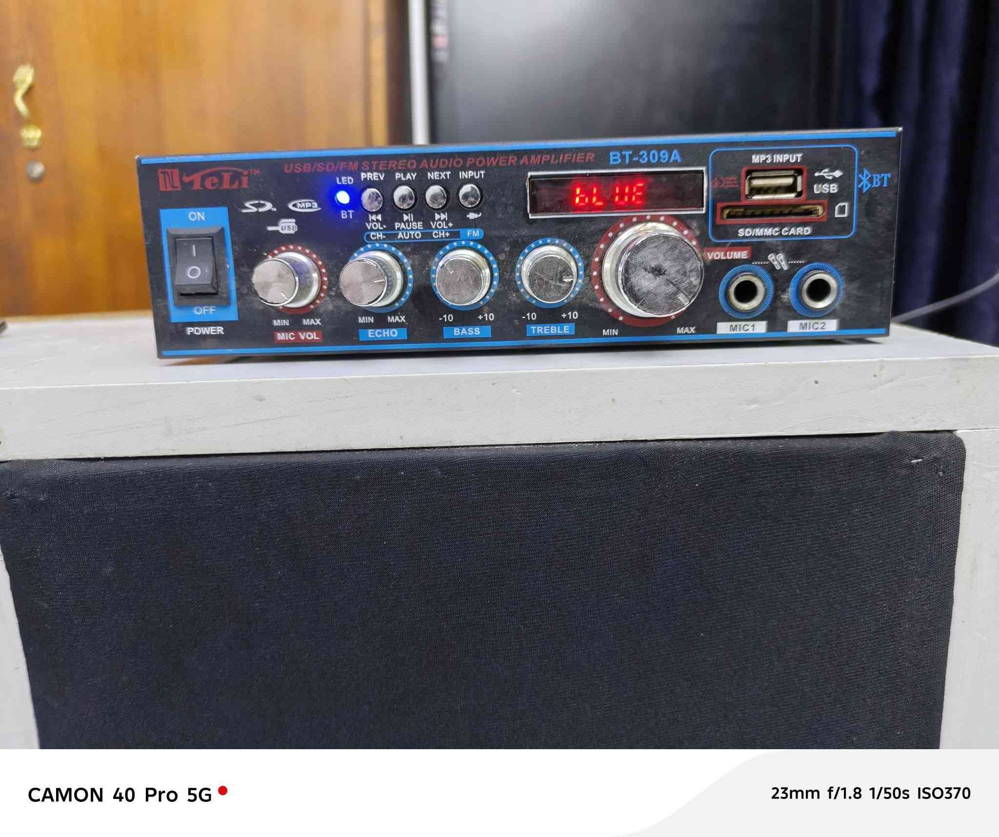 السلام عليكم امبليفاير مع سماعتين شغال تمام كما موضح بالفيديو السعر ٣٠الف بيهن مجال مكاني ام الكبر والغزلان لا يوجد توصيل


**إذا كنت صاحب هذا الإعلان وتريد حذفه لأي سبب، رجاءا أرسل رسالة إلى الدعم الفني**