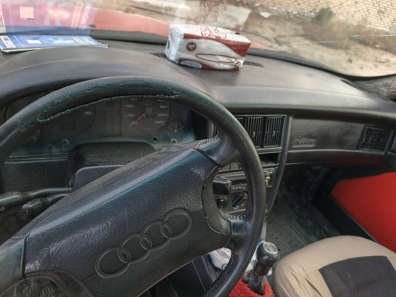 السلام عليكم
اودي للبيع موديل 92 كير عادي رياضي كير ومحرك ع الشرط حدادية نص عمر  تحويل مباشر سنوية جديدة مشروع وطني نقصها تبريد فقط

السعر 45 وبيها مجال بسيط 

العنوان السماوة قضاء الخضر الاتصال على الرقم ***********
