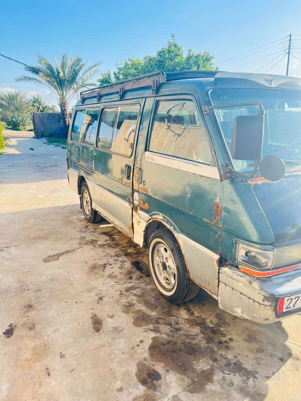 كيا بستا موديل ٩٥ سنوية لل ٢٩
مابيها كلشي بس طخات بجيهت باب السلايت
٤٥ وبيها مجال  ابو غريب
***********
***********
