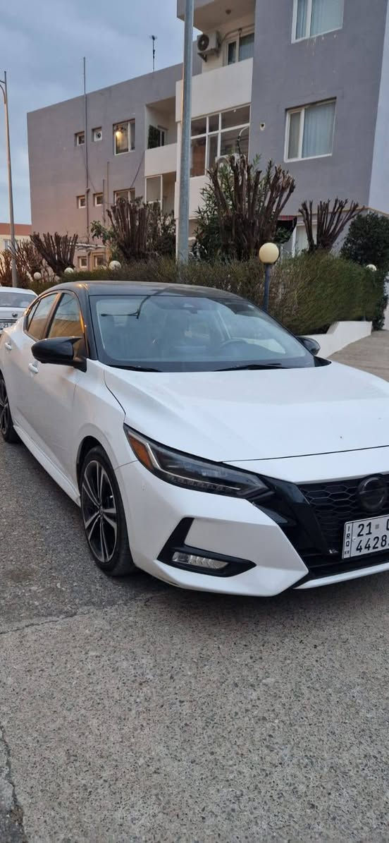 السلام عليكم 
للبيــع ....
Nissan Sentra .SR Plus
وارد امريكي
تو كلر (سقف اسود).
مكينه حجم 2.5 .
كير اوتوماتيك CVT .
ماشيه 48,000km.
فول مواصفات للاخير
بصمه تشغيل . 
بصمة ابواب . 
شاشه وكامره °360 .
حساسات خلفيه
كشنات جلد .
لايت امامي تفاعلي اوتو .
رادار وتحديد مسار .
ويل كب حجم 18
وبيه هوايه مواصفات بعد
السياره حادثه ابواب ثنين (باب السائق والخلفي صبغ ) .
الهزه جديده .
السنويه جديده رقم 21 سليمانيه
شرط التحويل .
مكان السياره سليمانيه
للاستفسار على الرقم واتساب موجود
*********** السليمانية, العراق
