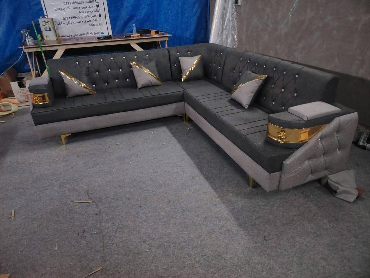 ✨ ❤️‍🔥 10مقاعد  فقط 300 ألف دينار! ✨

تصميم أنيق على شكل حرف L 🛋️

يتسع لـ 10 مقاعد قياس ٦ امتار ونص

هديه 4 كوشات

المواصفات المميزة:
✅ مقعد بلوك بلاويد 18 ملم
✅ خشب چام روسي أصلي 
✅ قماش تركي فاخر 
✅ سفنج طبي مريح وعالي الجودة
✅ جعب عضم عاج (اختياري جعب حديد +25 ألف)
✅العمل كادر مختص وضمن خبره عاليه 
🚚 التوصيل:
• داخل بغداد فقط 25 ألف
• متوفر توصيل لجميع محافظات العراق 

📞 للحجز والاستفسار:
***********
📱 متوفر واتساب
