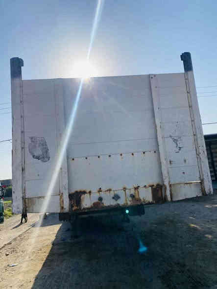 عربانه البيع مكفوله من كسر صاصي 14تخم تاير جاهز لل عمل واربيه المكان واسط صويره السعر 45 ***********-***********
