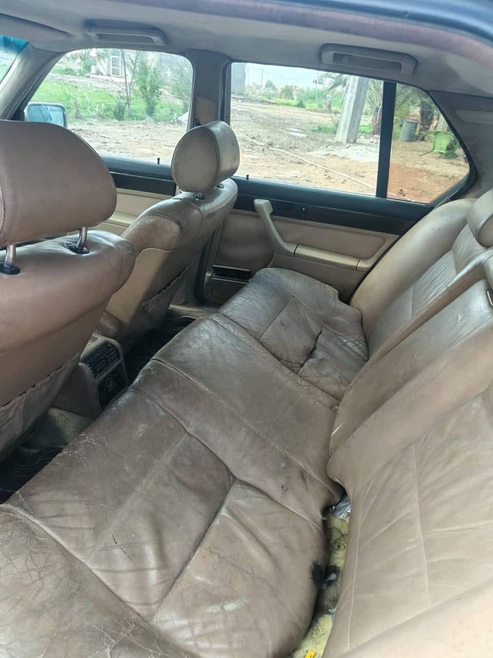 سلام عليكم بيم البيع 730 مكينه وكير جدد مال حاويه غرفته كهرباء حداديه اماميه خلفيه  رقمه انبار الماني سنويه قبل 3اشهر من سقطت ترايك 220 مسطره سياره مكفولة من حادث ودكت جاكوج تبريد كهربائيات كلشي بيه شغال بلادي سعر 28وبيه مجال بسيط مكان بابل حله مركز مدينة ***********
