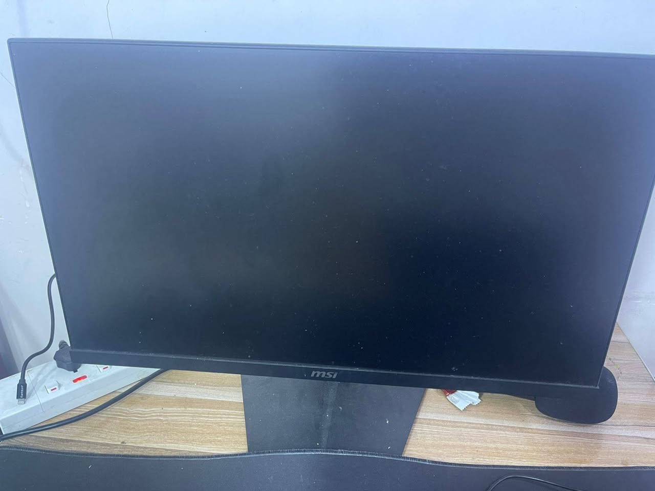 سلام عليكم pc مع شاشة للبيع
مواصفات الكيس
R7 5700x
Rtx 3070 chill 3 fan
B450 m pro4 asrock
Ram 16 gb 3600mz
Ssd m.2 1tb laxer
Hhd 1tb
Ps 750w pronz
Case xigmatek
الشاشة
Msi full HD 180h 
كل التفاصيل كاتبها اي شي ثاني راسلني خاص علئ الواتساب ***********
السعر 1450 كيس مع شاشة
