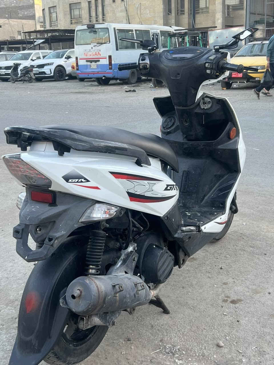 سلام عليكم جي تي ار  للبيع
دراجه خير من الله كهربائياته اشاير كله شغال نكره سلف بي وقت 
بيه بدايه خيط تبخير قليل كلش 
السعر 750. وبيه مجال 

مكاني باب المعضم 
***********
