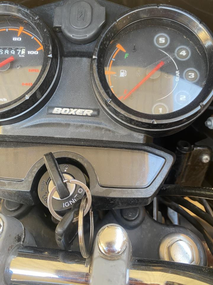 بوكسر 2023 مرقمه لبييع مكينه وكير خير من الله مناقصها شي تراي وين معجبك مكان دراجه ديالى خالص ناحيه هبهب رقم هاتف ***********
