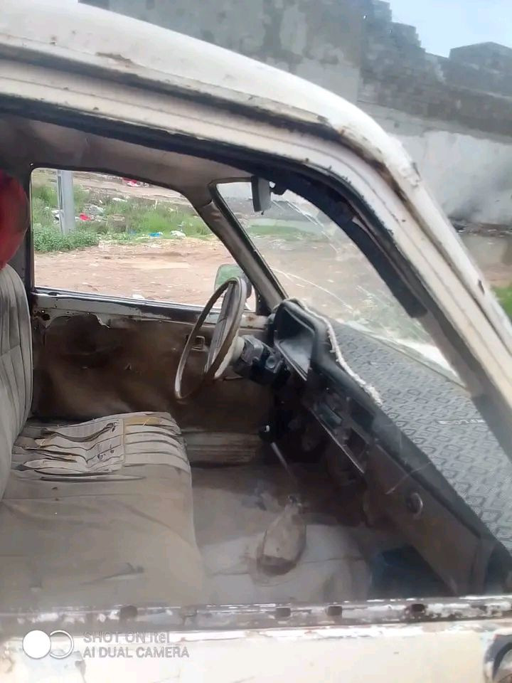 سلام عليكم سيارة موديل 80شرط الوكالة وتحويل محرك شرط وكسن شرط السعر 15وبيها مجال للطيبين***********
