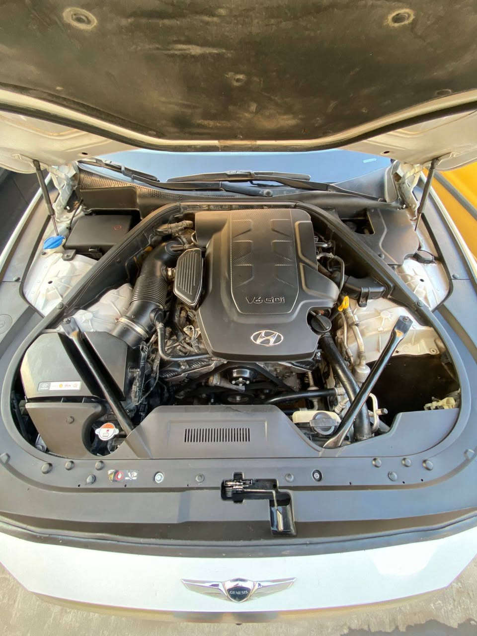 سلام عليكم سيارة  جنسيز موديل 15 G80 وارد خليجي بيها صبغ بنيد وجاملغ ايمن امامي رقم اربيل بأسمي مكاني بغداد سعرها 185 بيها مجال للشراي مو شراي لتعبني  ودك تلفوني *********** اتصال او واتساب
