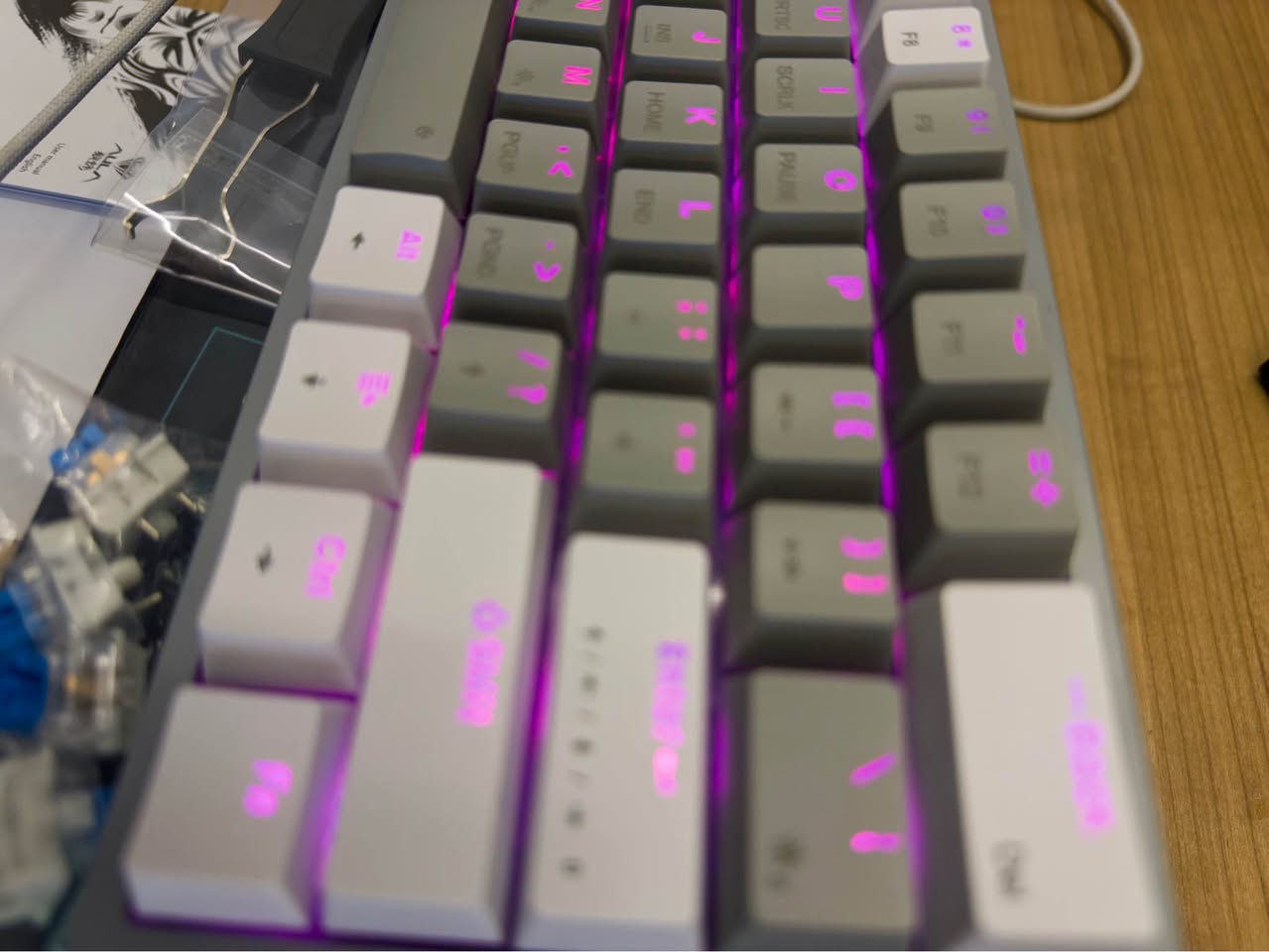 کیبۆردێکی جوان و بچووک لە جۆری aula f3261 زۆر  شازە بلو سویجیە و رانگی RGB یا أربيل, العراق


**إذا كنت صاحب هذا الإعلان وتريد حذفه لأي سبب، رجاءا أرسل رسالة إلى الدعم الفني**