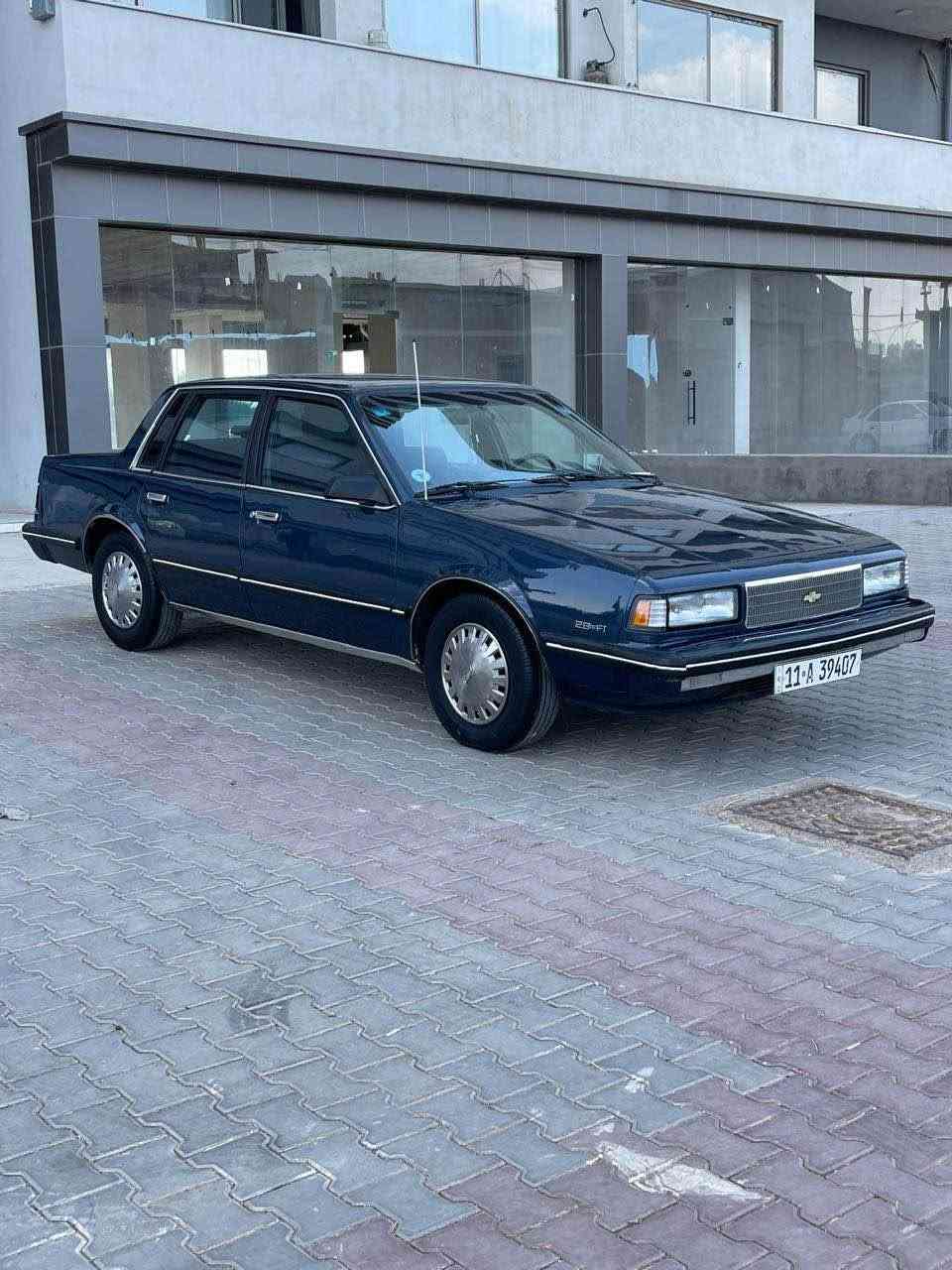 للبيع شفرليت سلبرتي موديل 1989سياره ماشيه156الف حقيقي مصبوغه عام للجمالي بدون ضربه بدون خياس بدون تبديل سياره جاهزه بدون نواقص رقم بغداد دولي سنويه مشروع وطني نافذه لحد2029بسمي سعر 50 
مكان سياره كركوك 
*********** كركوك, العراق
