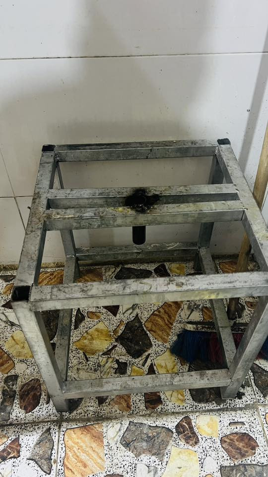 سلام عليكم غراض مطعم للبيع الاستعمال مو هواي المراسله خاص


**إذا كنت صاحب هذا الإعلان وتريد حذفه لأي سبب، رجاءا أرسل رسالة إلى الدعم الفني**