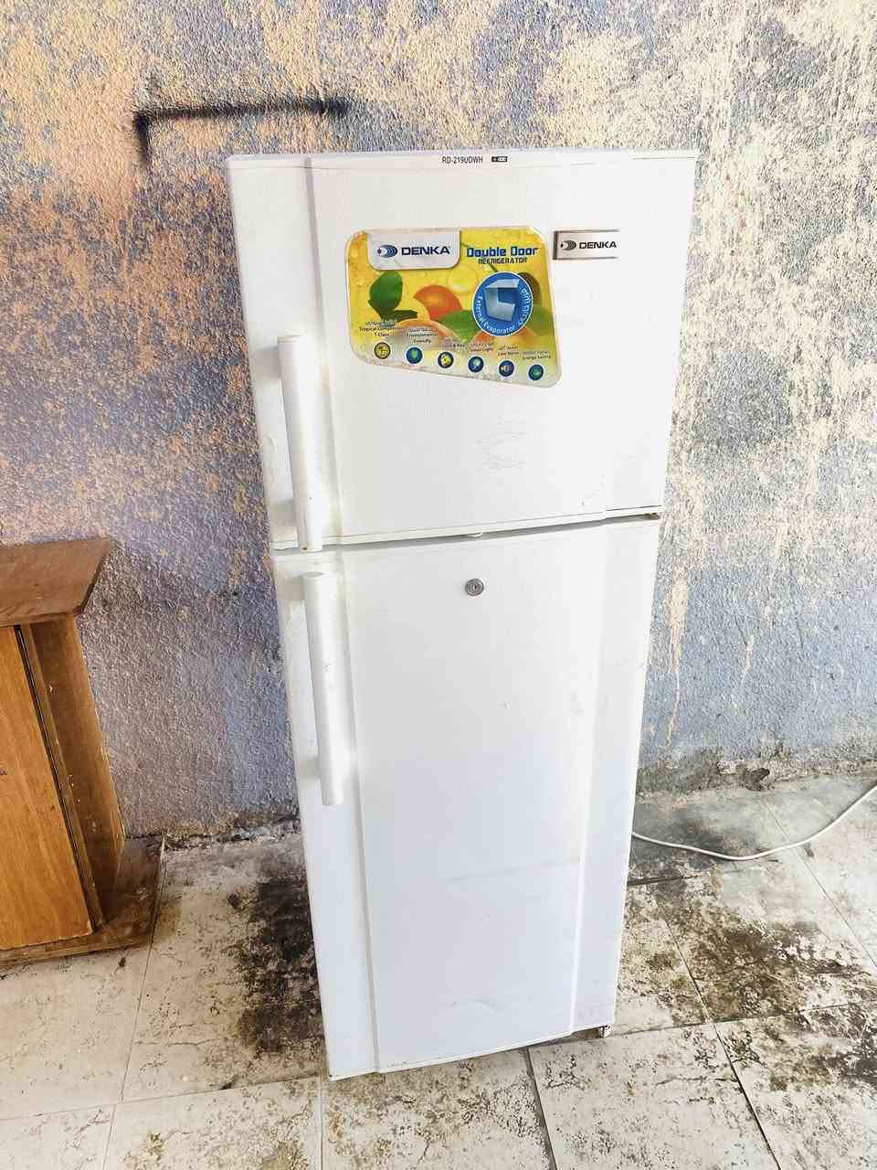 ثلاجه حجم وسط شغاله وفول تجميدها مكانه محاويل وسعره مناسب ب120


**إذا كنت صاحب هذا الإعلان وتريد حذفه لأي سبب، رجاءا أرسل رسالة إلى الدعم الفني**