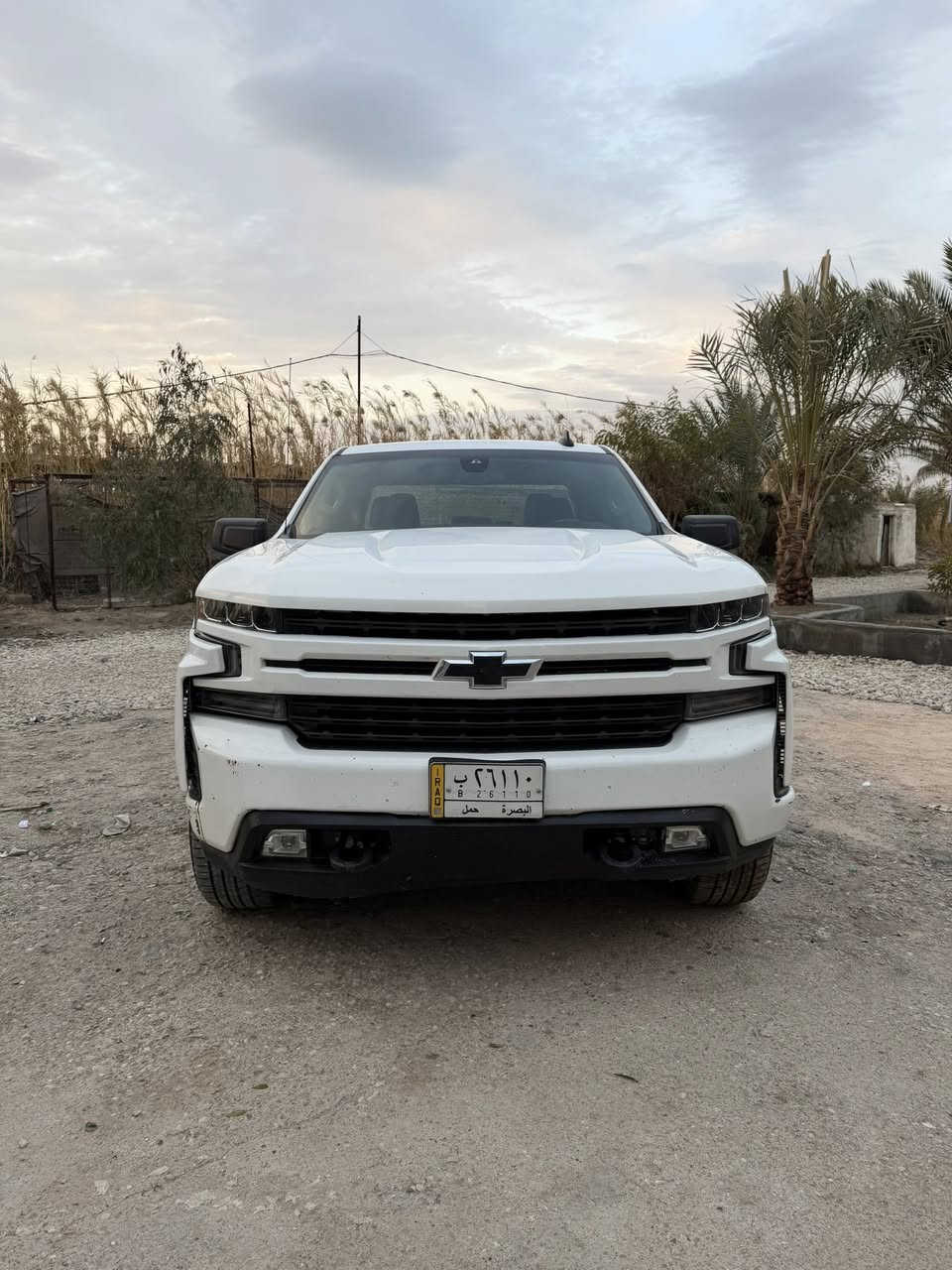 السلام عليكم سلفرادو للبيع او مراوس السعر 220 موديل 2021 محرك 8 سياره جديده وجاهزه من كلشي حادثه جاملغ وبنيد عنوان السياره واسط الزبيديه ***********
