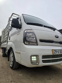 كيا موديل 2021. كفاله عامه رقم واصط بسمي سعره ١٣٨ وبيه مجال 0772373466...