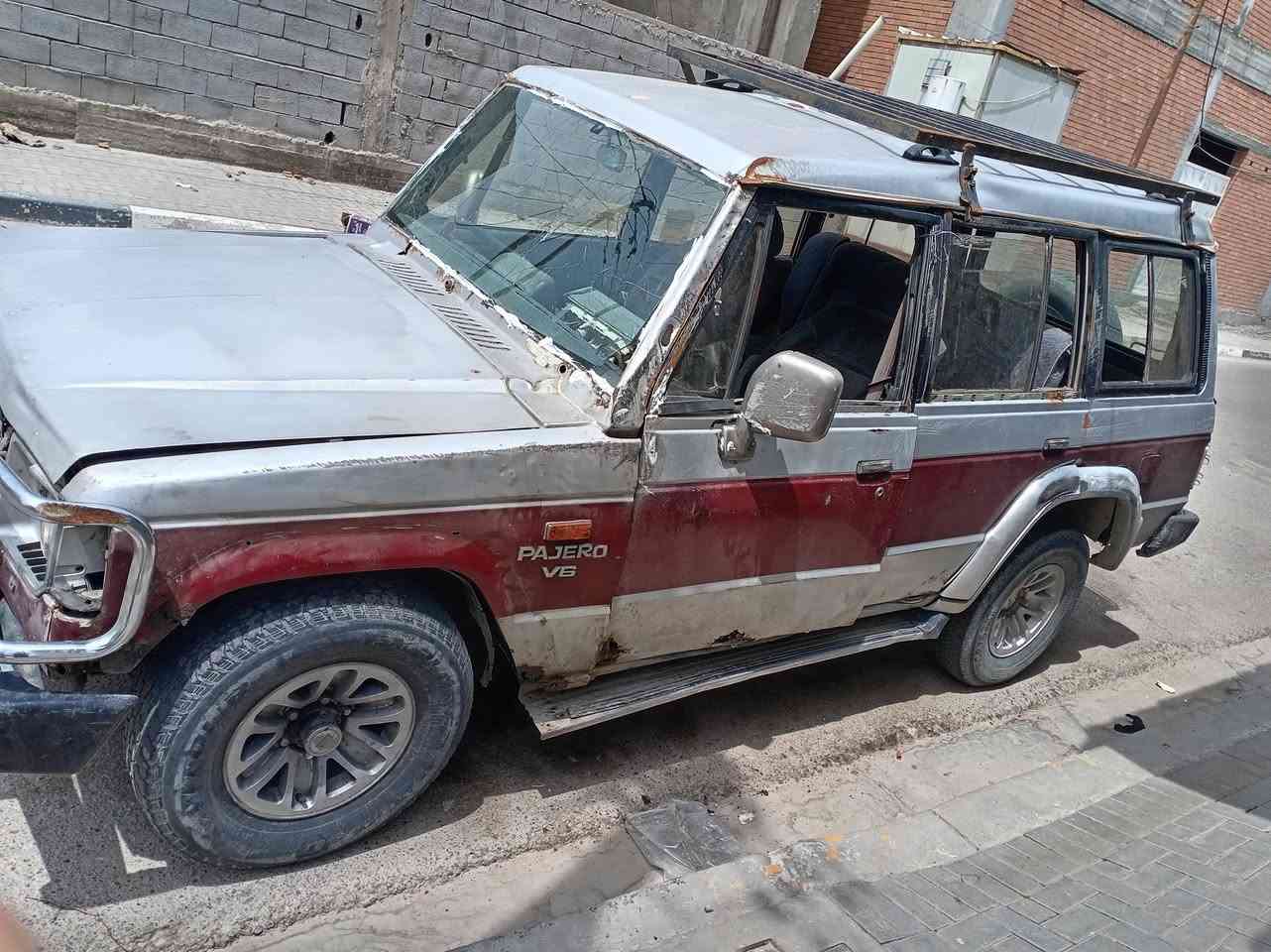 باجيرو
مديل/1991

مكينته /محور 2500ديلكو شرط لاتنقيص ولا تبخير ولا مفتوحه ابد قبل شهر شديتهة 

حداديه/ كامله نقص فقط بوش طبلة امامي ودبلات ورة فقط

رقم بصرة بأسمي مشروع وطني سنويه2028تنتهي

للعلم سيارة تحريكته ثكيله فحصت كير كلشي مابي ومبدل دهن وفلتر بيه مشكلة بل كهربائيات 

مكانهة بصرة قبله سعر 34وبيه مجال سيارة صارف عليهة كلش هواي مامخلي شي بيه بس هذا حادثهة مثل ماموضح بل صورة***********
