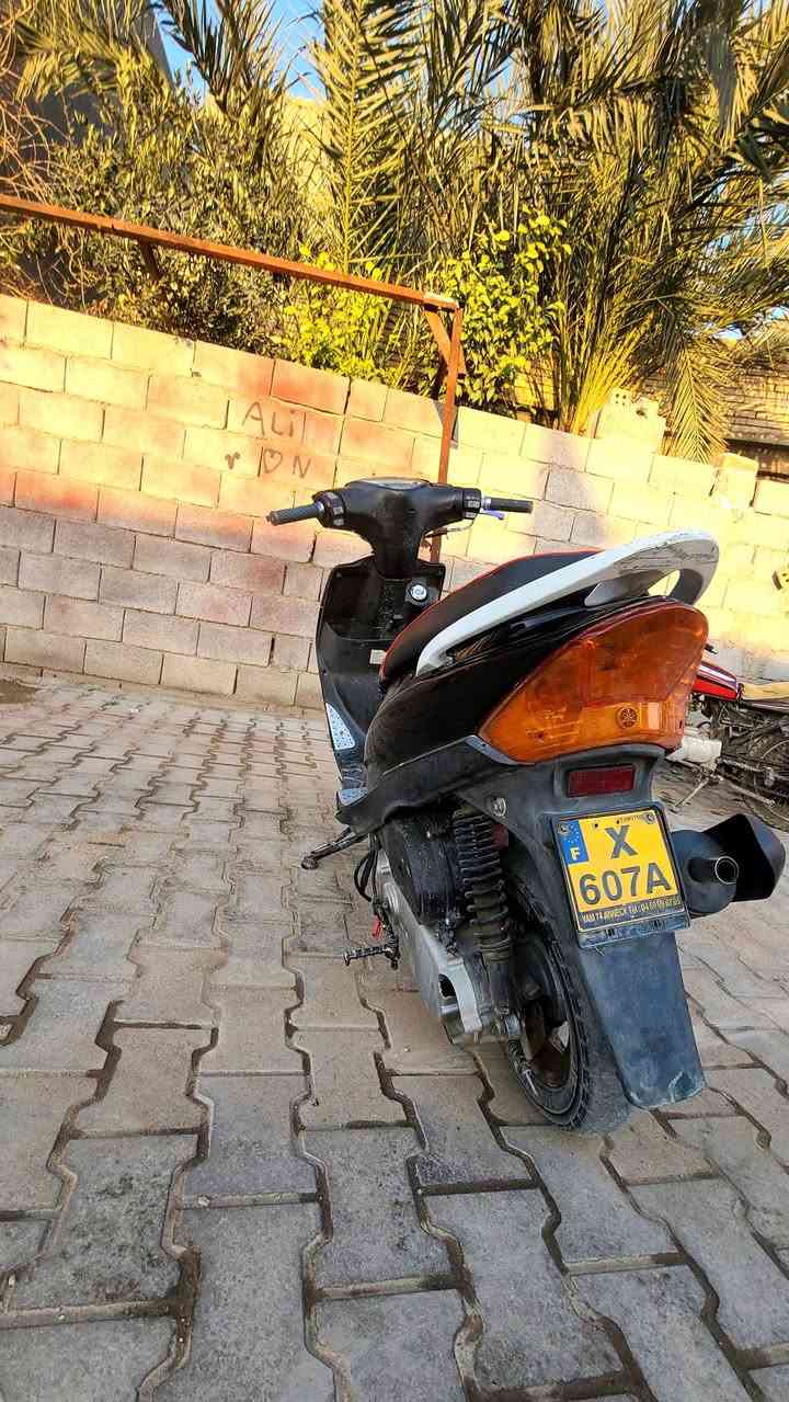 سلام عليكم ماكس 55 شلعع ومعدل شلعه فول طيران موجودة بالفيديو دراجه خيرر من الله ما ناقصها اي شي عليها صلنصه fm رياضي و وييل رياضي . ***********
