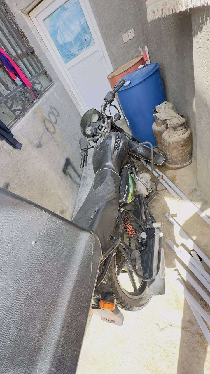 بوكسر كلاسك موديل 22 اوراق البغدادي مكاني كربلاء  سعرها مليون و 100 
رقم للاتصال وبي واتساب ***********
