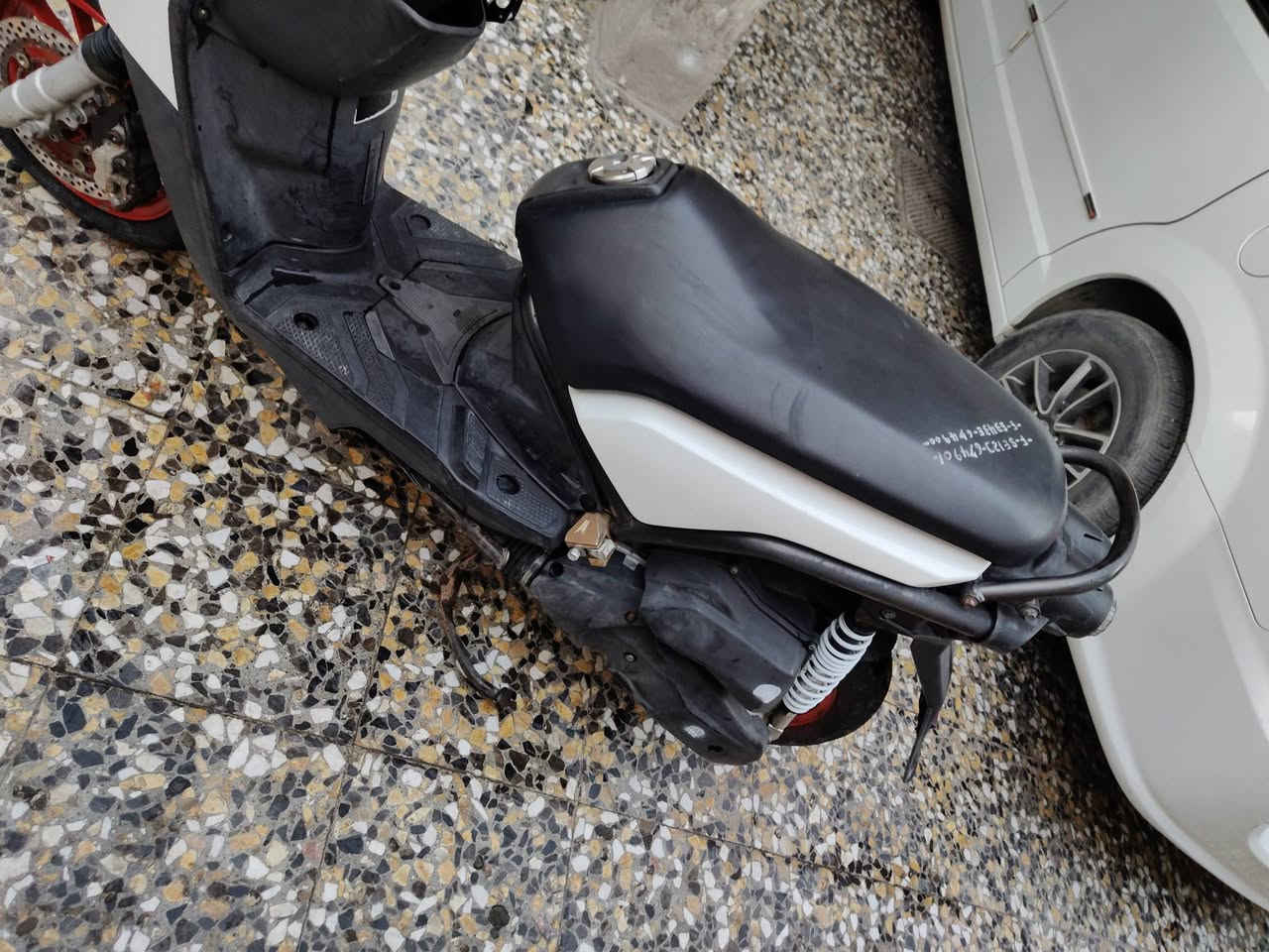 سلام عليكم شباب سكنس جبلي رمبه رمبه للبيع 
كفاله عامه دراجهبيه تزويد كله بلاد  ويل كب. + يدات بريك
+ طلاعات + قبغ بانزين+ ستيرن.بكلات لد  كلاجات مكينه مكفولات دراجه موديل 2014.  الحديث 
دراجه شلعه ومعدل نكره بكل وكت.  سعرهه 1200
الشراي يخابرني مو شراي لتعبني *********** مكاني بغداد العبيدي.                               👆📲
