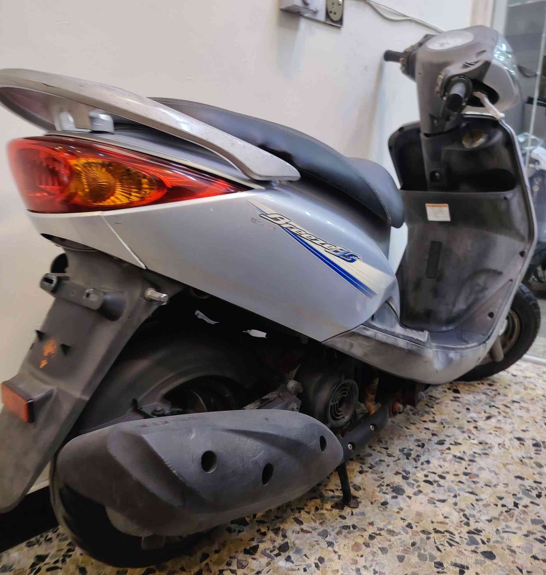 ‼️‼️السلام عليكم ‼️‼️
🌹معرض شمس الكريعات لبيع الدراجات الناريه 🌹

💯تم وصول دراجات بغبغاء الون سلفر  (رمبه) 🏍️

✅كفالة عامة مكينه وكفر ختم واحد💯

العنوان/ بغداد/ الكريعات/ القصور/ مجاور/ أفران/ جبار سبع

لتواصل /***********/ اتصل📞💬 محمود الجبوري

#الجميع #اشاره

#الجميع #اشاره
