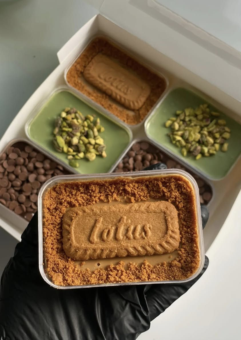 حلا بارد متوفر حالياً للطلب
بنكهات متنوعة (نوتيلا، لوتس، بستاشيوو ، اوريوو، كندر) 
سعر قطعتين بـ 5000
4 كاسات بـ 10 
وبوكس يجيكم بهذا الترتيب بـ 14 فقط💕💕
توصيل داخل بسمايا


**إذا كنت صاحب هذا الإعلان وتريد حذفه لأي سبب، رجاءا أرسل رسالة إلى الدعم الفني**