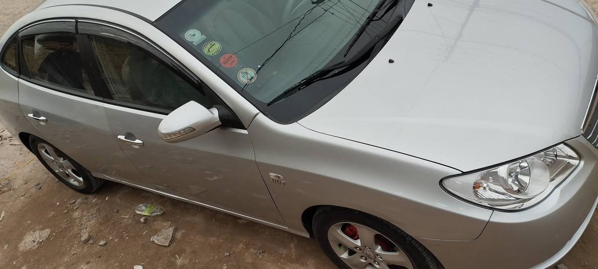 سلام عليكم
شباب 

افانتي موديل 10

محرك 1600 دكشن عالي 
محرك يخبل لا تنقيص ولا تبخير 

كير شعله مالته تخبل 

تحكم ستيرن صوبين 

مري شفط 

تحكم بالمري 

يدات بيبان نيكل 

حساسات خلفيه 

كامره خلفيه 

ويل 16 

تخم تاير جديد 

اربع دسك 👉 نظام مانع نزلاق 

كشنات جلد 

تبريد ثلج 

تدفئه جمر 

كصتها جنطه لحيم باجات 

متومه وكامله سياره رقم شمالي اربيل 
سياره مطابقه كلها وي سنويه حتى رقم شاصي 

مكان سياره نجف 

سعرها 42 وبيها مجال قليل 

رقمي بي واتساب للتواصل او مخابره 
***********

الكوفي الكوفي 
 
وراح تكمل عندي وحده صفره
