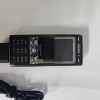 سوني اريكسون k800i • شغال • شاحن اصلي