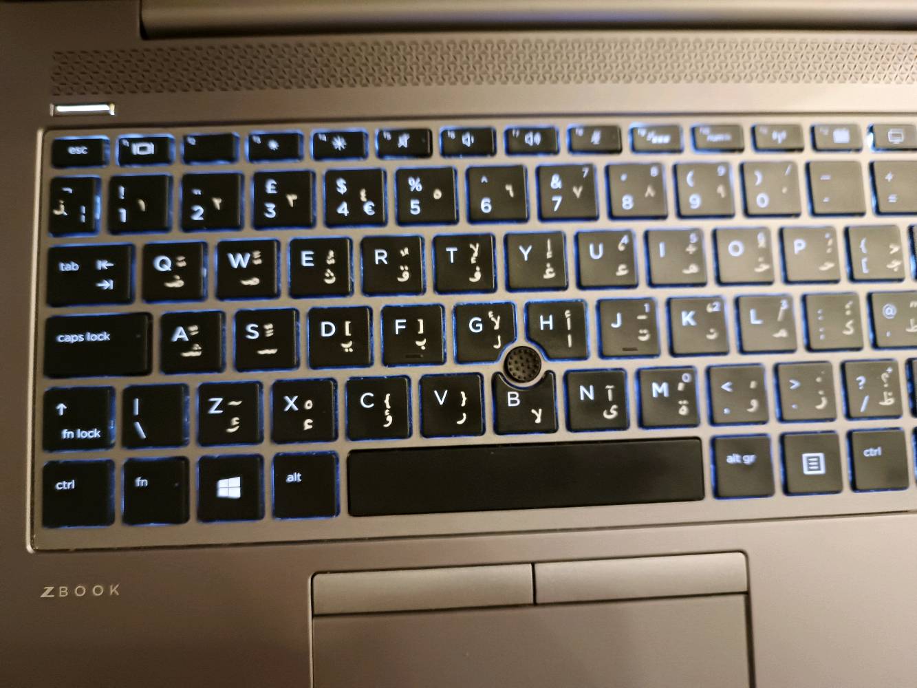 السلام عليكم لابتوب hp zbook للبيع معالج انتل كور 5i جيل ال 8 جهاز يحمل جميع لالعاب والبرامج التصميم القوية نضافة 90% مكاني بغداد توصيل جميع المحافضات 