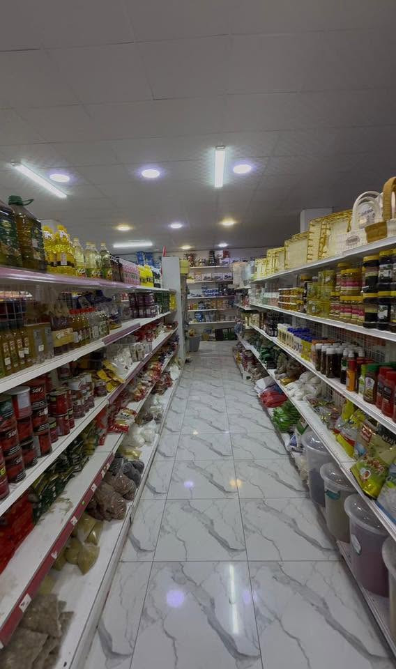 مول/اسواق
مواد منزليه 

كهربائيات

كوزمتك 

غذائية 

اكسسورات 

قرطاسية 

مساحه ٢٠٠/متر 

الموقع فلوجه 

تريد مواد تشلعها/تريد هيه والموقع 

بيع مستعجل 

للاستفسار /

***********
