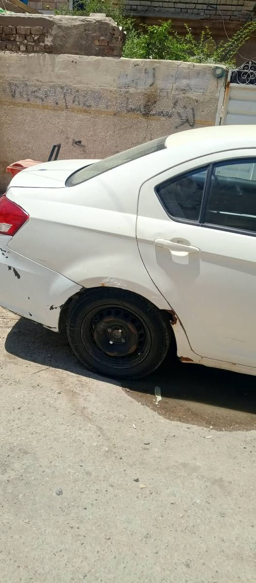 سياره كريت وال فولكس سي 30 مديل 11 مكينه وكير كفاله جدد تبريد منضومه جديده شاد صدر مامي جديد صدر خلفي نص عمر سياره بيه ضربه بصندوك بس ما داخله الحوض حوض سليم كشره بي خياسات سياره بيع هل موجود كفلك مكينه كير ارقام ول كشر شوف العين مديل 11 صاله 15 سنه بشارع شي كيد كشره يتعب...عليه غرامات 500 الف سياره راعيه يمي تواجه نته ويا ودك لبيته سولف ويا راعيه ميطلب عله كلشي سعر  40 وبيه مجال بصيط وكلشي كوو بسوك بس كلمن يبع بل يصرفله وشتري بل يصرفله رقم *********** مكان بغداد شعب
