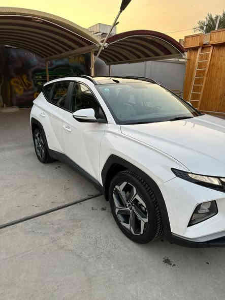 السلام عليكم توسان خليجي موديل 2023 للبيع 
السيارة مواصفات جيكي

كفاله عامه عدا طخه بسيطه بالجاملغ الامامي موضح بالصور 

بانوراما

كشنات كهرباء

تبريد مقاعد امامية 

هاند بريك الكتروني

تبريد قطعتين 

حساسات امامي خلفي 

كامره خفلية 

 شاشة ابل كار بلي

وضعيات قيادة 3

نورمال 

سبورت 

ايكو 

رقم بغداد 

السيارة ماشية 50 الف km قابل للزيادة 

(‼️السعر 220 وبيها مجال‼️) 

مكاني بغداد زيونة 

للاستفسار اتصال على الرقم او واتساب 

 0771 956 9984
