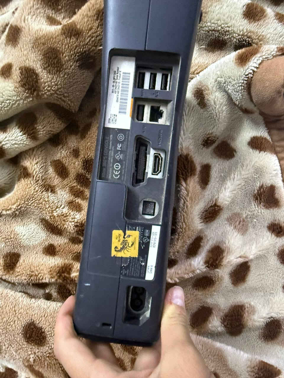 سلام عليكم شباب عندي Xpoxللبيع نضيف اي عطل مابي ويا جوستكات اثنين وشاحنات اثنين ولعبات185 لعبه ولمس360 Xpoxلنعنوان الكاضميه حي الحسين ولسعر خاص وبيك خير وتدلل لرقم ***********
