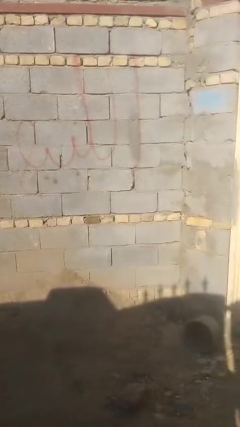 للبيع بيت زراعي في منطقة سميلات كافة الخدمات واصلته كهرباء وماي مساحته 300 للتواصل الإتصال على ***********
