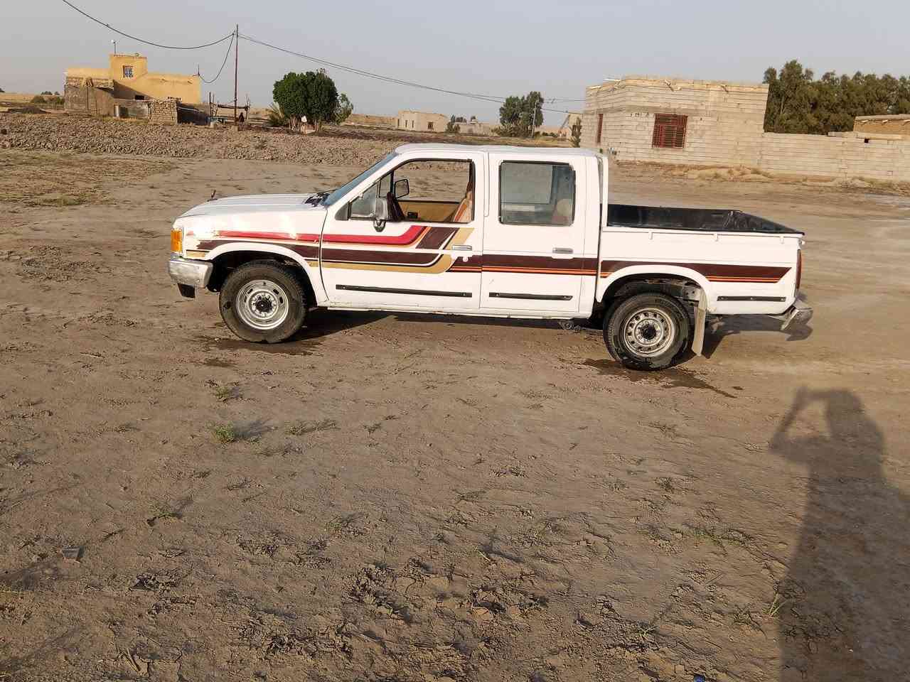 السلام عليكم سياره نيسان البيع رقم ذي قار مشروع وطني شرط تحويل مكينه وكير وشاصي مكفول كهربايات كلها شقاله سياره حلوه ومال جناي سعر 23وبيها مجال ***********مراوس بيكم ترهم #مكان_سماوه_الخضر
