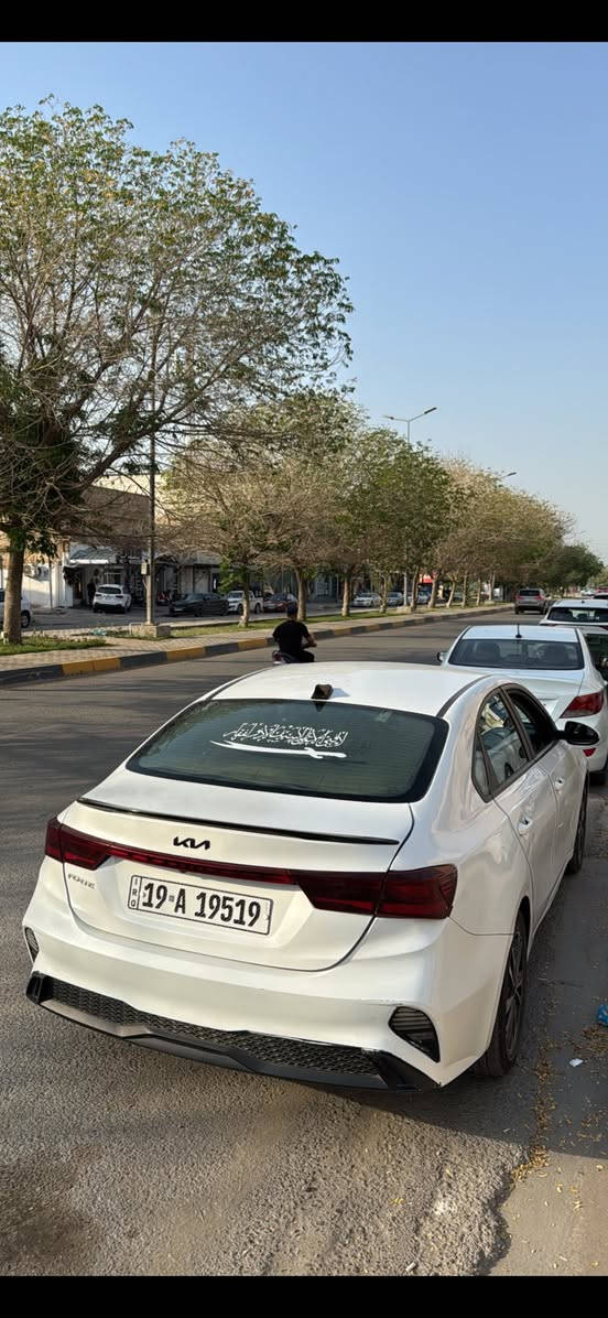 السلام عليكم 
فورتي 2023 وارد امريكي 
حادث جاملغ وقبق جنطه موضح بلصور 
ماشيه ٧٠ الف كيلو وبيها شخوط بلجاملغ المضروب نفسه سياره جديده محركها جديد بوضع الشركه تايرات جديده مبدلهن قبل سبوع مكانها كربلاء 
سعر 160 
للتواصل ***********
